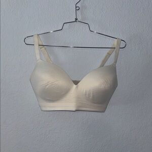 Soma Embliss Wireless Cream Bralette